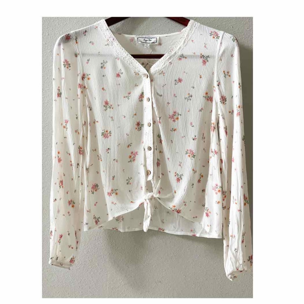 New Printed Lace Trimmed Blouse